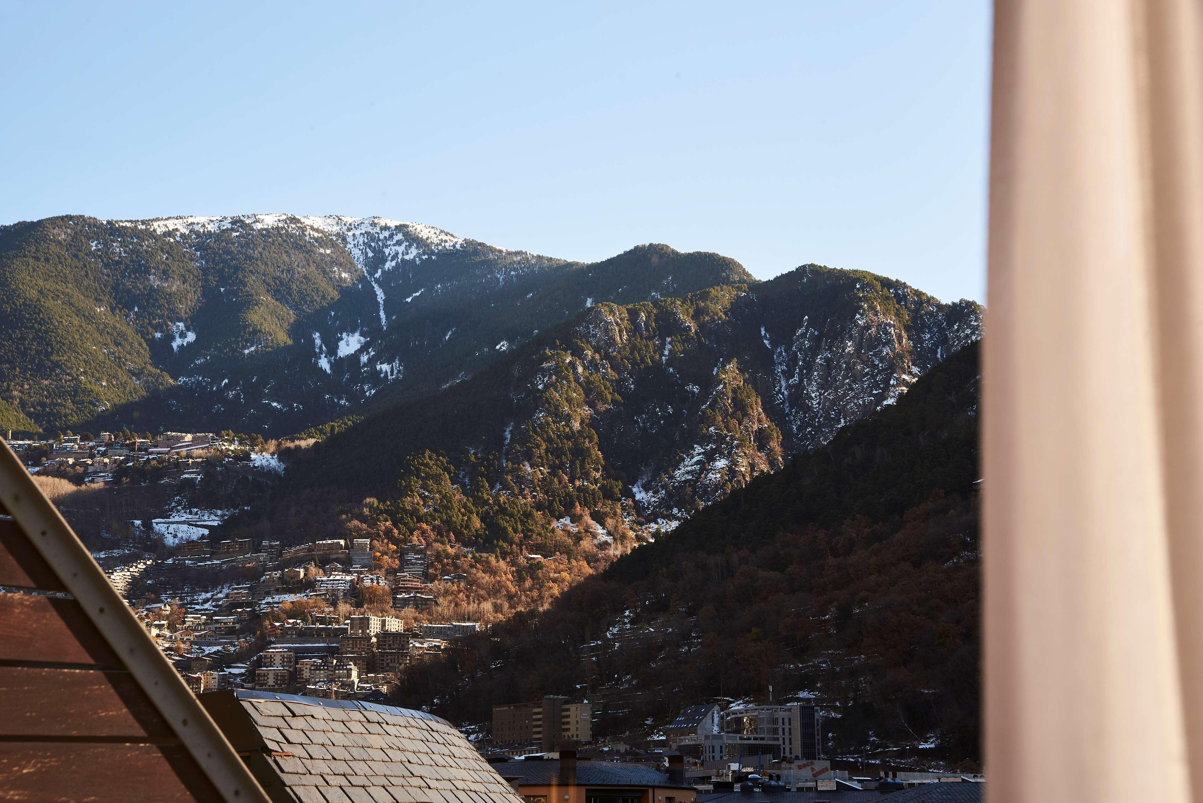 Nh Andorra La Vella Hotell Exteriör bild